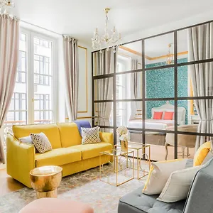 Luxury 2 Bedroom 2 Bathroom - Louvre Paris